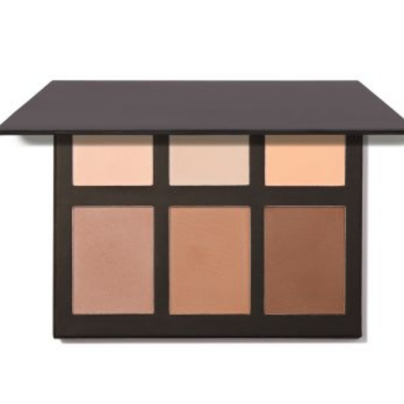 Beauty Essentials - Picture 3 of 5